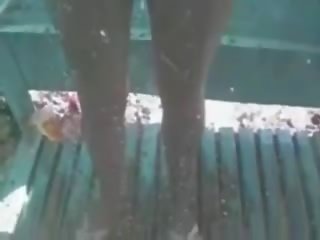Eccellente culo pollastrella presa un doccia su nascosto camma