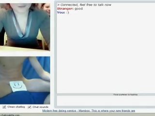 Cfnm mėgėjiškas webcamming smiley veidas johnson už trys