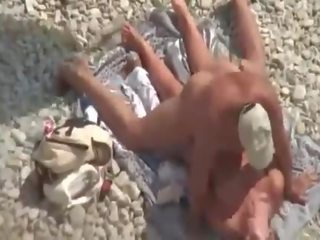 Tengerpart kurvák nudists fasz -ban tengerpart egyedül