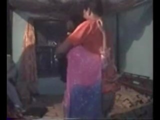 Desi jeune couple baisée sur caché came - wowmoyback