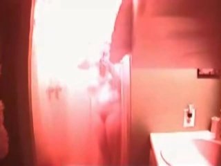Terrific mamalhuda jovem grávida apanhada em o duche em escondido câmara